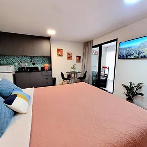 Charmoso Em Pinheiros 250 Metros Da Estacao Oscar Freire Hospital Clinicas Nubank Incor Paulista São Paulo